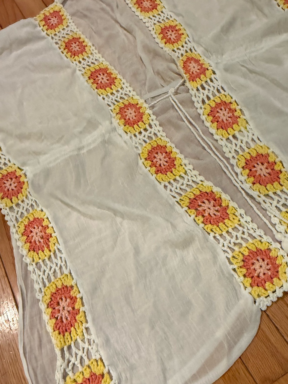 Sheer White Beach Cover-Up Crochet Floral Trim boho swim beach coastal OSFM - Picture 5 of 11